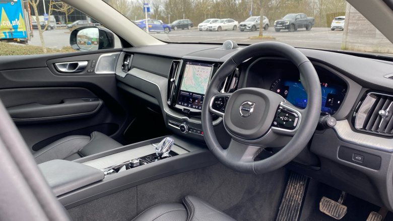 Volvo XC60 2.0 B5P Ultra Dark 5dr AWD Geartronic Petrol Estate